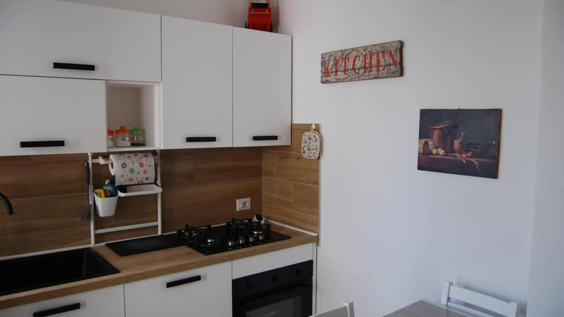Tiburtina Family Apartment Ρώμη 0*,  Ιταλία