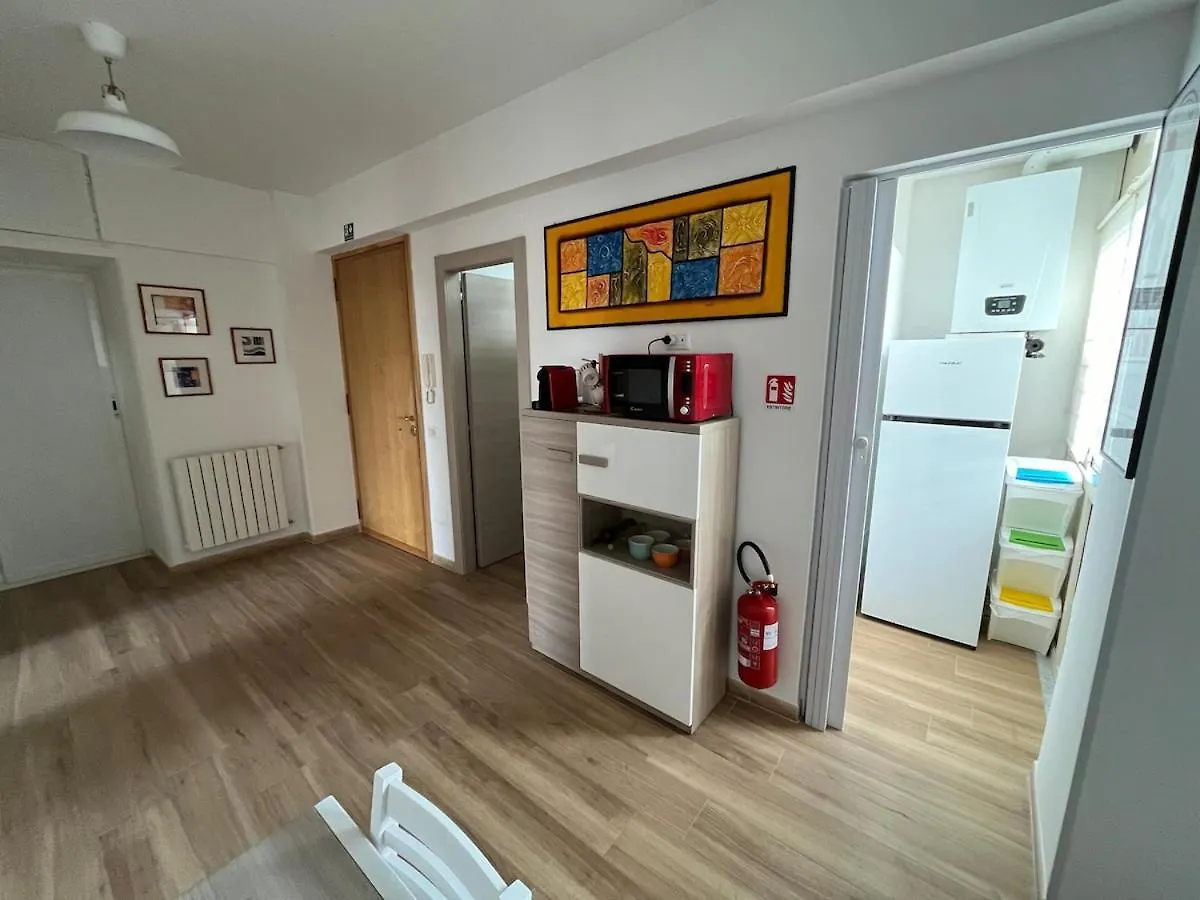 Tiburtina Family Apartment Roma İtalya