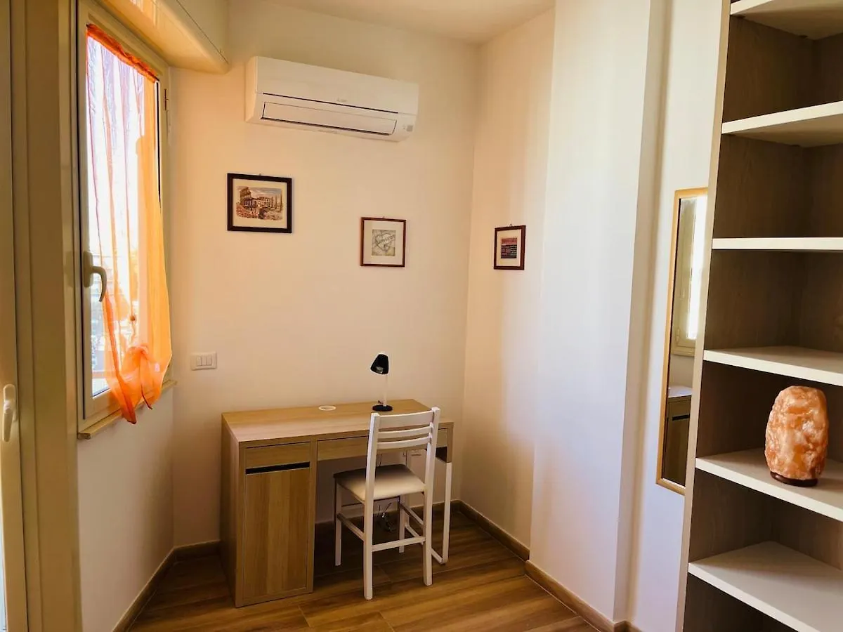 Tiburtina Family Apartment Roma İtalya
